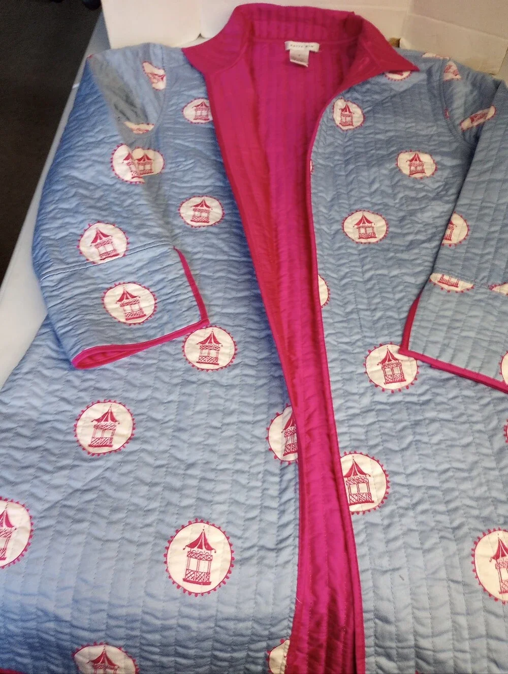 PATTY KIM Blue Quilted Throw with Hot Pink Trim and Medallion Motifs Size Small